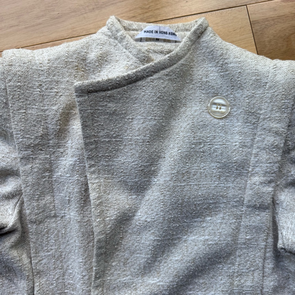 Vintage Gallery‎ Cream Textured Coat made in Hong Kong - Picture 4 of 9